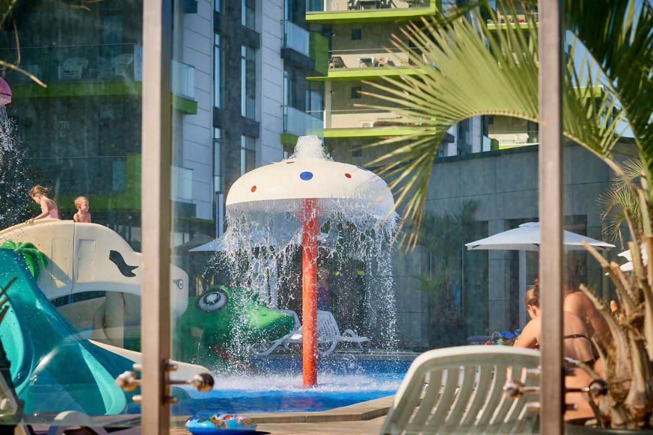 Royale Sundance Studio 8 Beach Spa & Pool Mamaia Nord Exterior foto